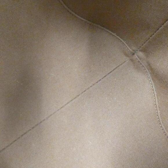 LOUIS VUITTON Brown Monogram Bag - Picture 8 of 9